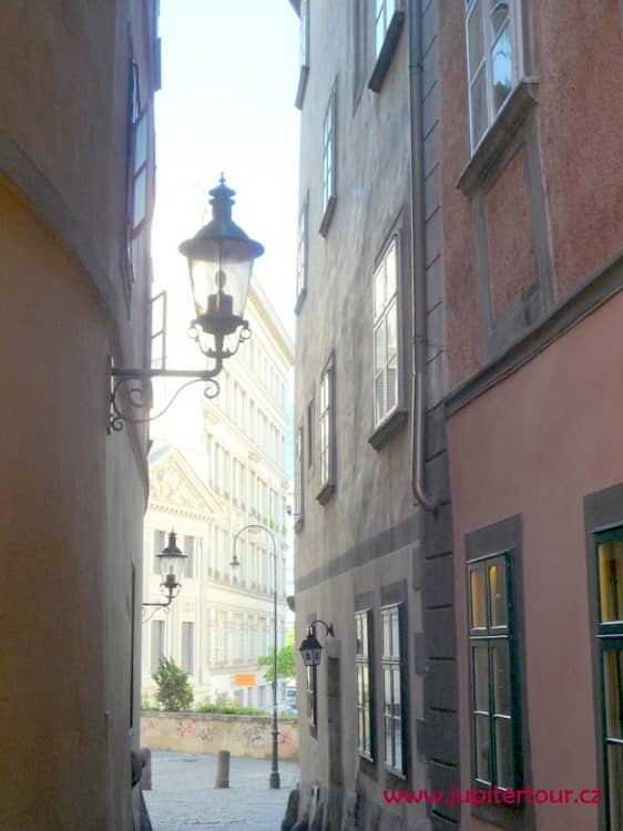 Старая улочка, Вена