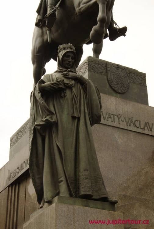 Скульптура святой Людмилы, памятник Вацлава, Вацлавская площадь
