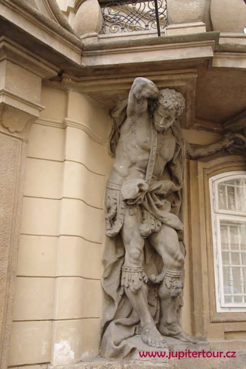 Скульптура Мавра