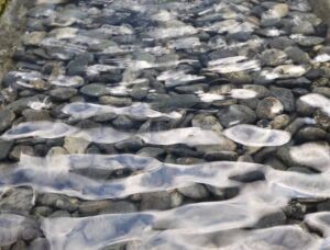 Вода, Водородная связь